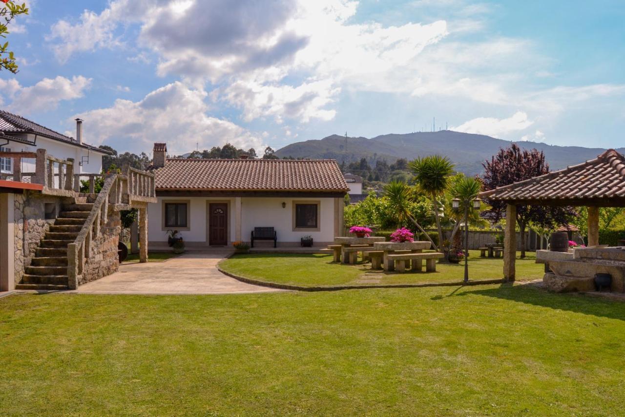 Casinha Do Eido Novo - Alojamento Local Valenca Esterno foto